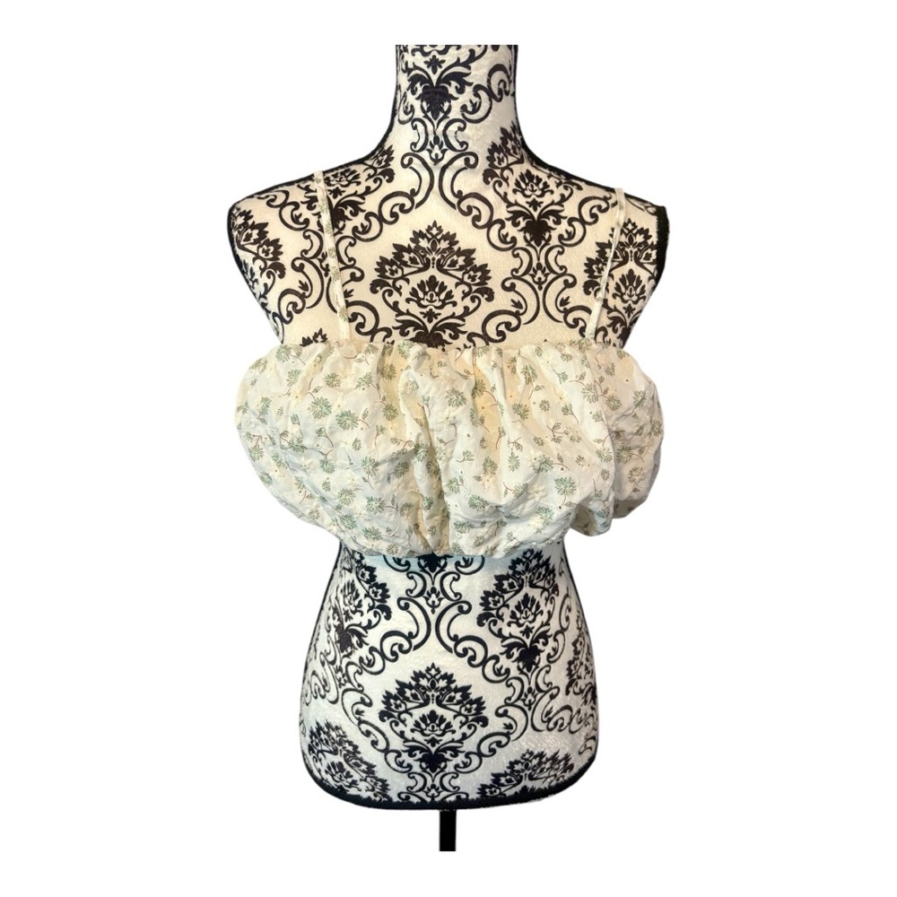 ECLAI Floral White And Green Crop Top